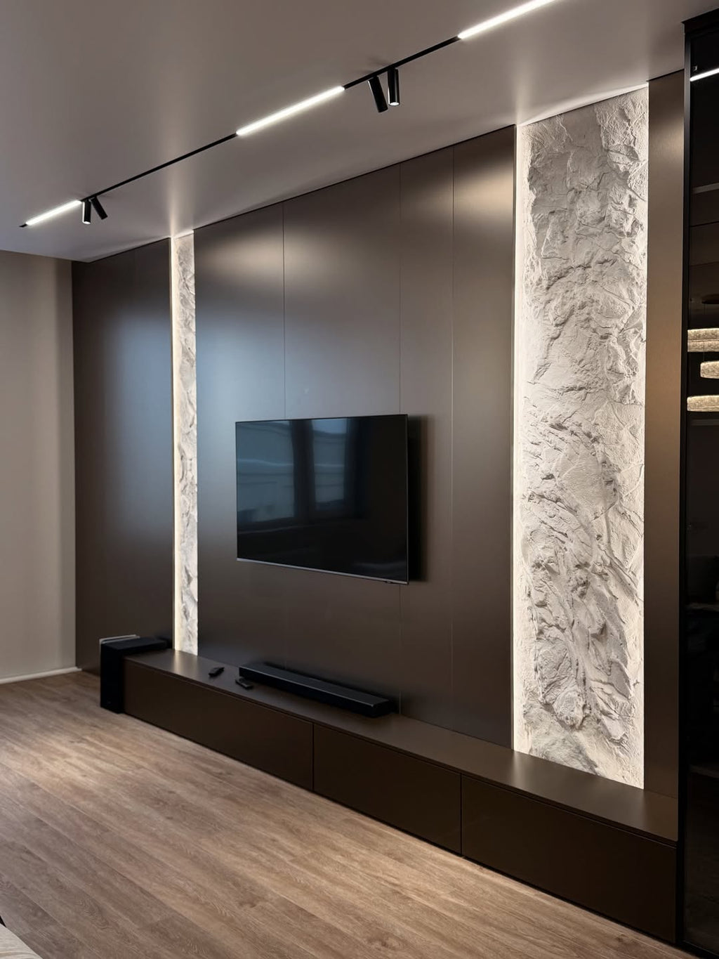 VetroNero TV Wall Unit
